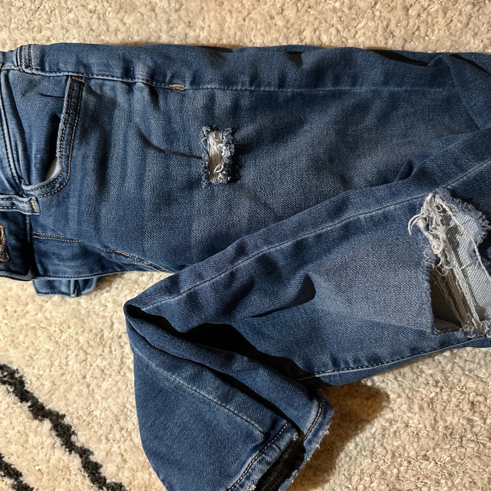 American Eagle Outfitters High Rise Ripped Blue Jeans